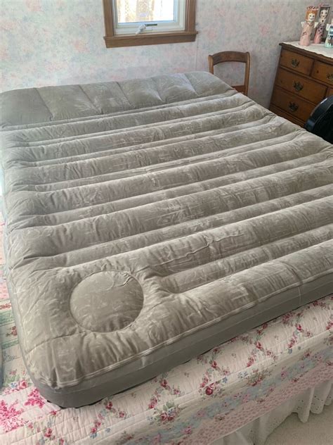 Eddie Bauer Queen Inflatable Air Mattress Built In Pump And Coleman Sheet Set Ebay