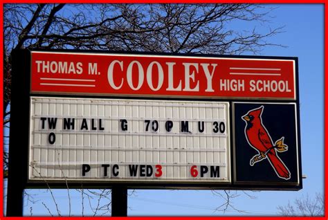 Sign Thomas M Cooley High School Detroit Mi The Cooley Flickr