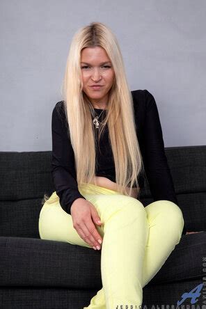Jessica Alessandra Blonde Beauty A Porn Pic