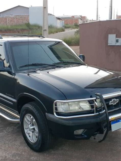 Blazer DLX 2 2 1999 00 uma das versões básicas do SUV da Chevrolet