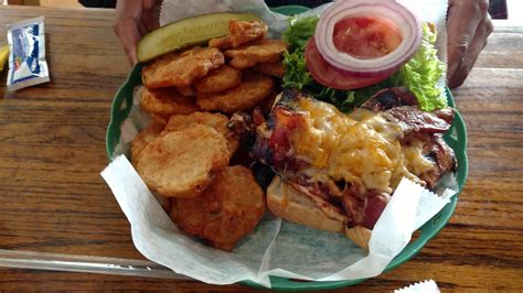 Spanky S Beachside Tybee Island Restaurant Reviews Photos And Phone Number Tripadvisor