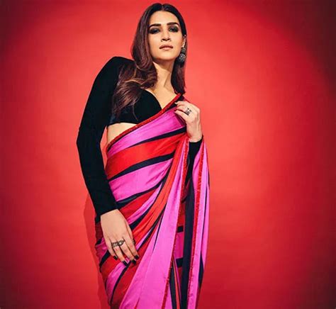 Masterclass De Blocage Des Couleurs De Kriti Sanon Avec Saree De Manish