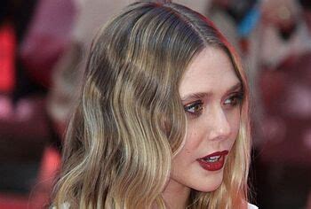 Elizabeth Olsen Nude And Upskirt Photos PlayCelebs Net