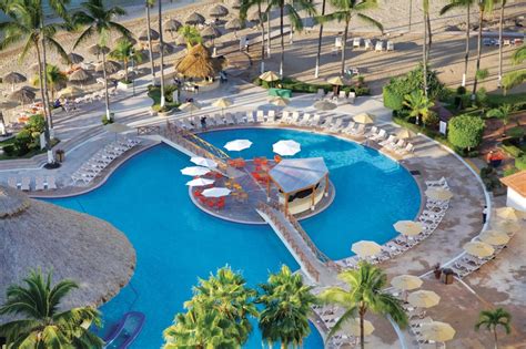 Sunscape Puerto Vallarta Resort & Spa - All Inclusive | Classic Vacations