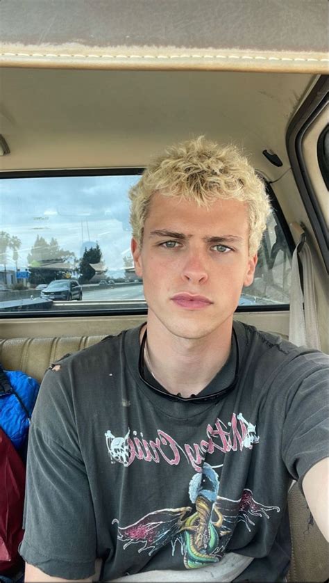 Buzz Haircut Buzz Cut Hairstyles Boy Hairstyles Men Blonde Hair Bleach Blonde Hair Blonde