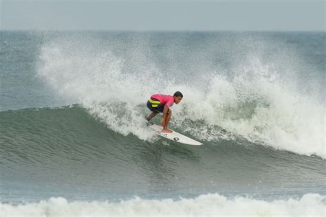 Nova Geração de Surfistas Brilha na Abertura do Circuito Surf Talentos