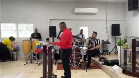 Culto En La Iglesia Fuente De Salvación Del Caserío Roig En Humacao