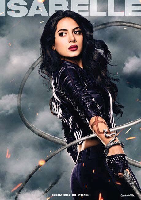 Emeraude Toubia As Izzy Lightwood Shadowhunters Shadowhunters Tv