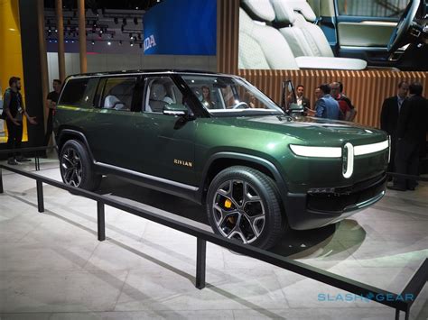 Lincoln All Electric SUV Tipped To Use Ford Backed Rivian Tech SlashGear