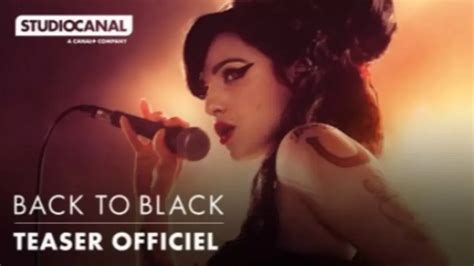 Amy Winehouse Back To Black Se D Voile Dans Une Bande Annonce