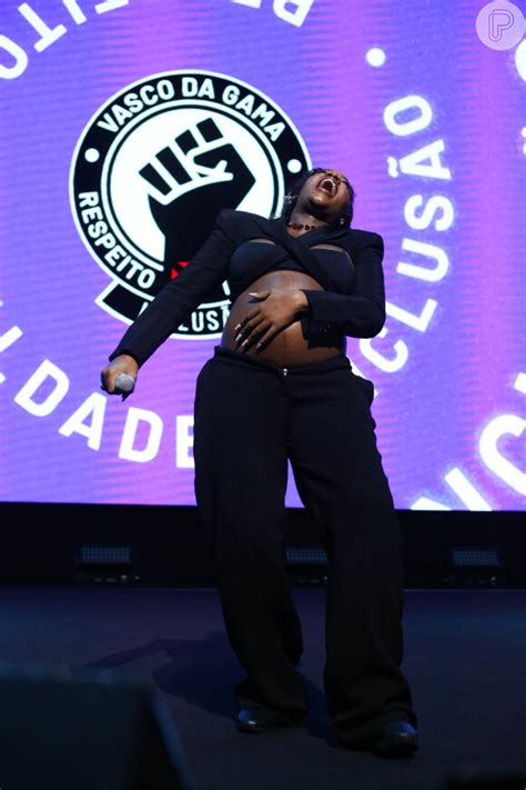 Foto Iza Caiu Na Gargalhada Em Show Dos Anos Do Vasco Da Gama Ao