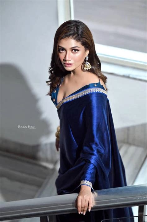 50 Stunning Hot Photos Of Sauraseni Maitra In Sarees Wiki Bio Films Web Series And Instagram