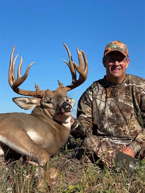 2021 Kansas Whitetail Deer Hunts 5