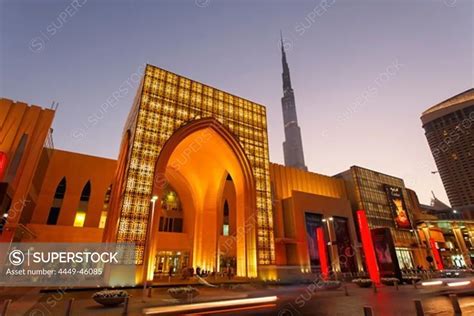 Dubai Mall Next To Burj Khalifa Biggest Shopping Mall In The World