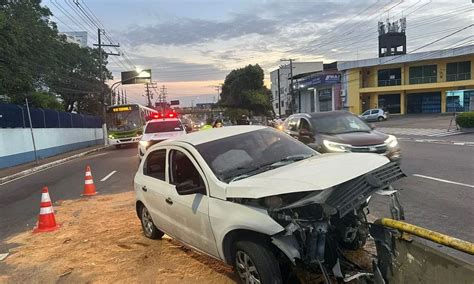 Motorista Sofre Fraturas Expostas Ap S Grave Colis O Contra Mureta Em