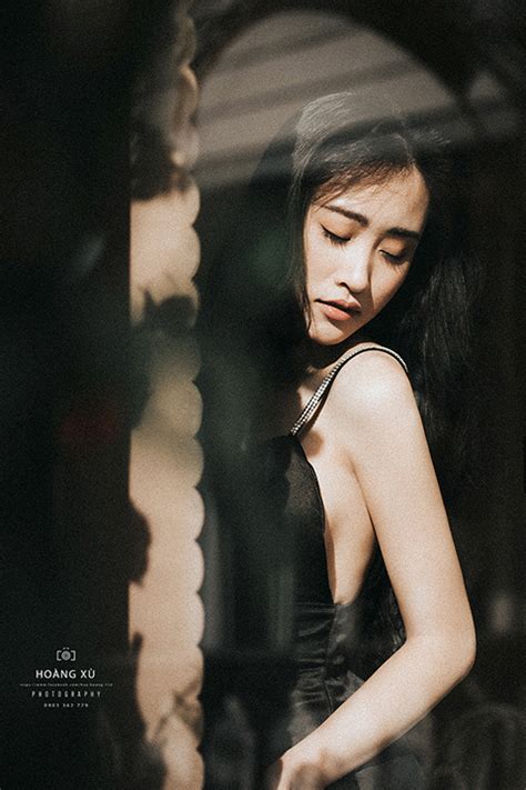 D Ch V Thu Th Ch P Nh Nude Indoor Ngh Thu T H Ch Minh S I G N