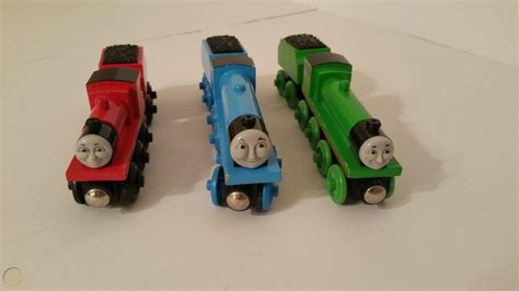 THOMAS & FRIENDS WOODEN RAILWAY TRAIN LOT Henry Gordon James + tender ...