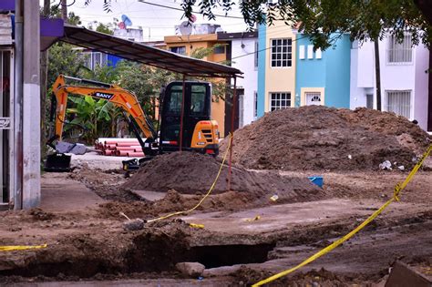 Se Derraman Aguas Negras En Las Puertas De Los Hogares En El Infonavit