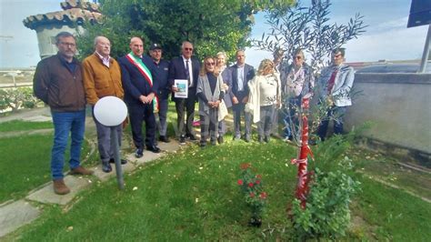 Crotone Trentatr Anni Fa Il Disastro Ferroviario Wesud