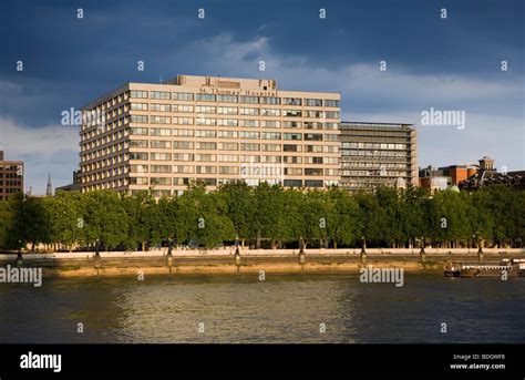 Saint Thomas Hospital High Resolution Stock Photography and Images - Alamy