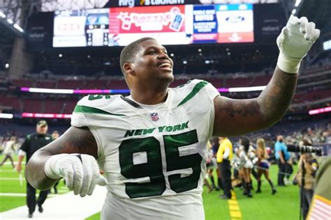 Jets Defensive Tackle Quinnen Williams Recruits Aaron Rodgers With A