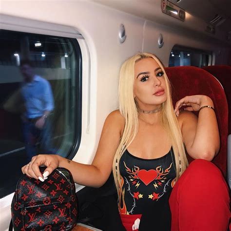 Officially The Girl On The Train🚂 Tana Mongeau Streetwear Fashion