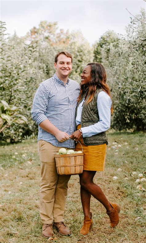 What to Wear Apple Picking | How We Met - GoodTomiCha