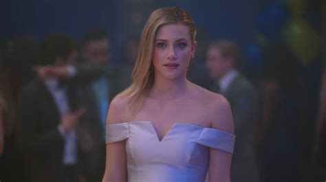 Image Season 1 Episode 11 To Riverdale And Back Again Betty 9png