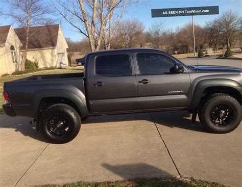 Toyota Tacoma Double Cab Photos and Specs. Photo: Tacoma Double Cab ...