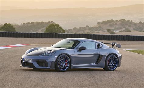 最も“過激” マニア垂涎のポルシェ「718ケイマンgt4 Rs」 Bruder