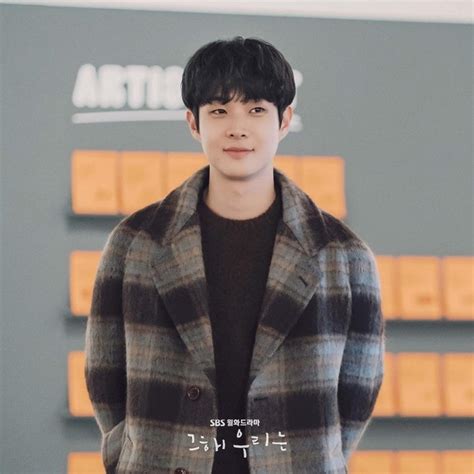 Sao nam hot nhất cộng đồng gay Hàn Quốc Có cả tình cũ Nhã Phương Kang Tae Oh và tài tử Trò