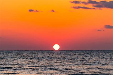 日本海に沈むだるま夕日（だるま太陽）が見られる場所 佐渡島撮影レポ