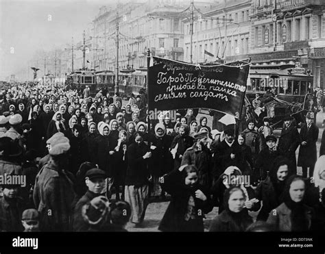 Russian revolution Fotos und Bildmaterial in hoher Auflösung Alamy