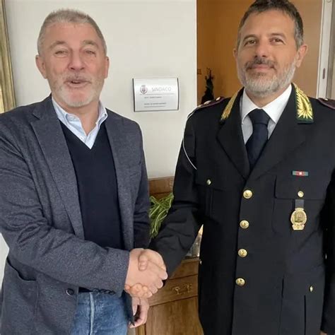 Pantigliate Familiare Il Nuovo Comandante Della Polizia Locale Cronaca