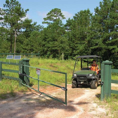 Mighty Mule Fm Diy Automatic Gate Opener With Solar Panels Solar