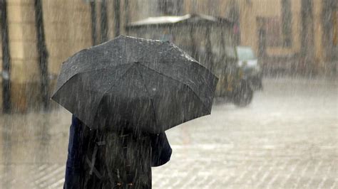 Bölgesel sağanaklara dikkat İstanbul Ankara ve İzmir de hava nasıl