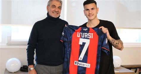 Calciomercato Crotone Ufficiale In Rossobl Arriva L Attaccante