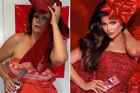 Mum Replicates Model S Pose In Skimpy Bikini And Fans Love The Result Daily Star