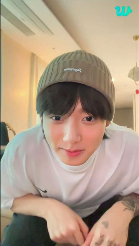 Dikabarkan Debut Solo Bulan Juli Jungkook BTS Muncul Dengan Gaya