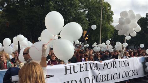 La Marea Blanca Llena Huelva En Demanda De Una Sanidad Digna