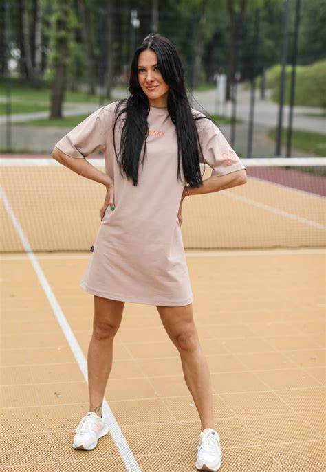 Marškinėlių tipo suknelė Nude Oaky lt