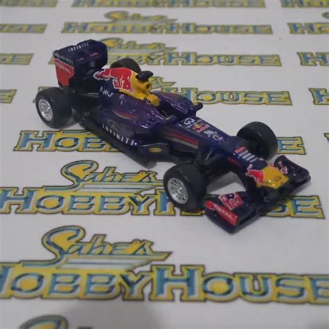 BBURAGO 1 64 Scale 18 59101 Infiniti Red Bull Racing RB9 F1 Car 1