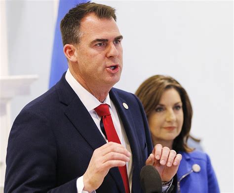 Oklahoma governor faces backlash over tweet amid virus | Fulton Sun