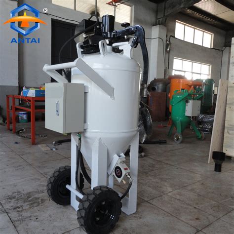 DB500 Dustless Blasting Machine Sandblaster China Dustless Blaster