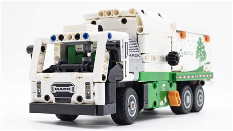 LEGO Technic 42167 Mack LR Electric Garbage Truck review