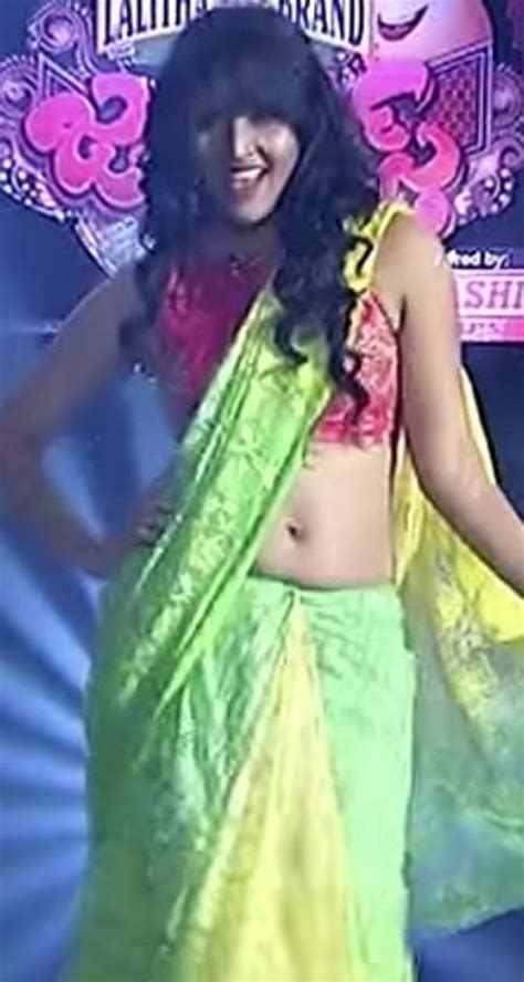 Indian Cine Beauties Anchor Anasuya Hot Navel Show