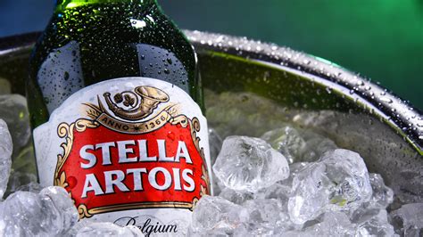 This Is The Right Way To Pour Stella Artois Beer