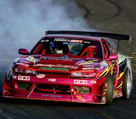 FORMULA DRIFT JAPAN – DRIFTING.com