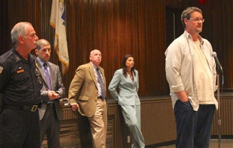I M The Level Sex Offender You Ve All Been Worrying About Carl Peterson Speaks To Crowd Of