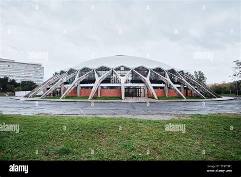 Reinforced Concrete Dome Hi Res Stock Photography And Images Alamy